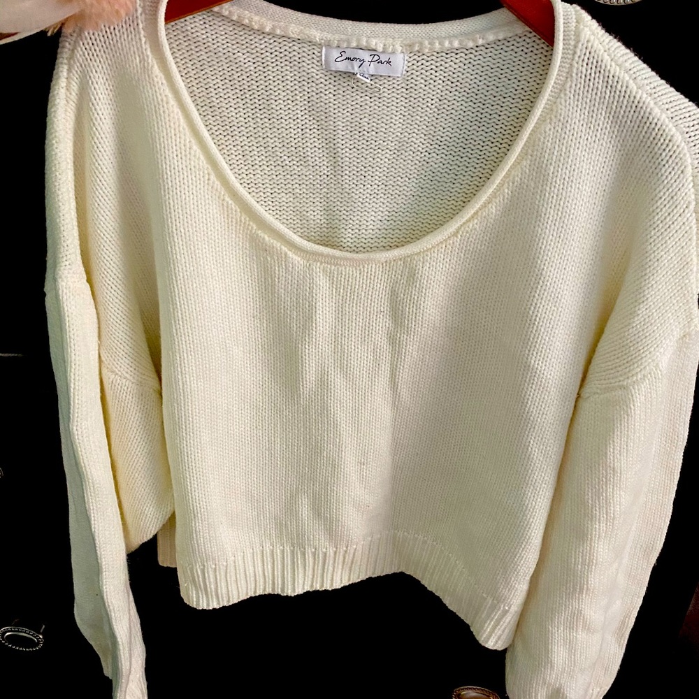 Cropped sweater